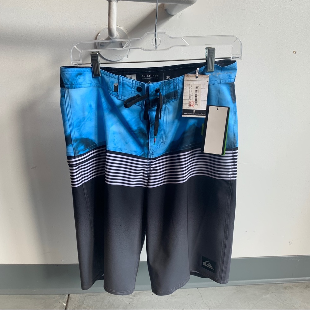Quiksilver Youth Highline Lava Division BoardShort